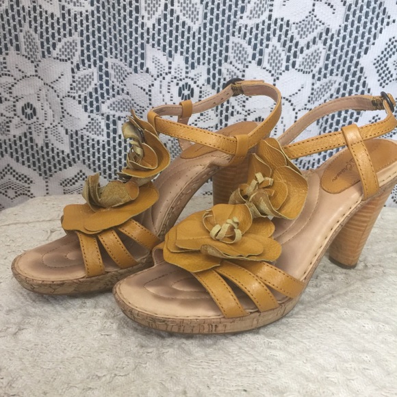 discontinued born sandals